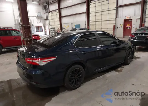 2020 Toyota Camry Le из США, поврежденный, VIN 4T1C11AK8LU954813